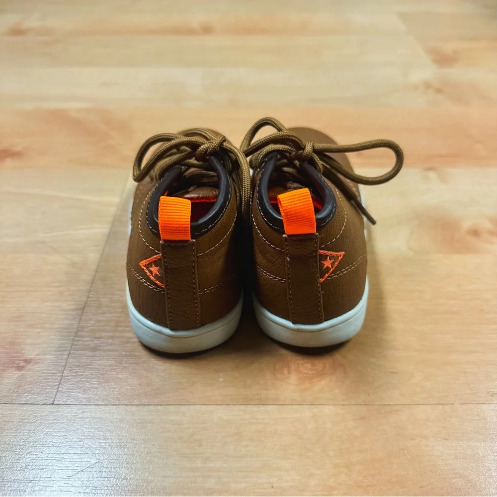 Soviet Kids Brown Whitehall Mid Height Lace Up Chukka Boot Sneakers Size 9